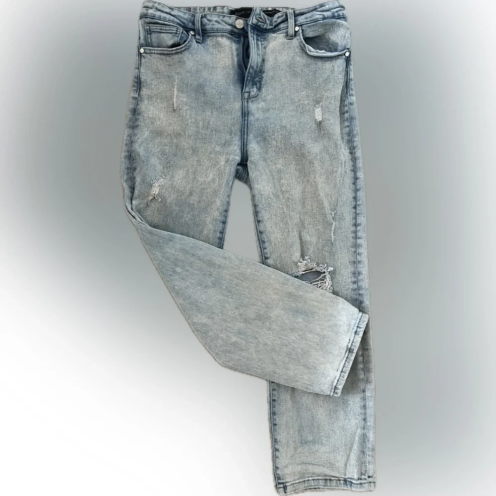 Jeans - Picture 2 of 4